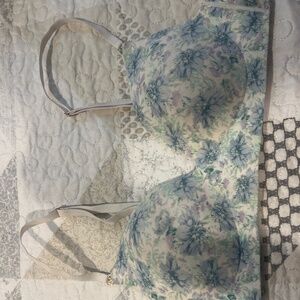 Victoria Secret Bra 34A